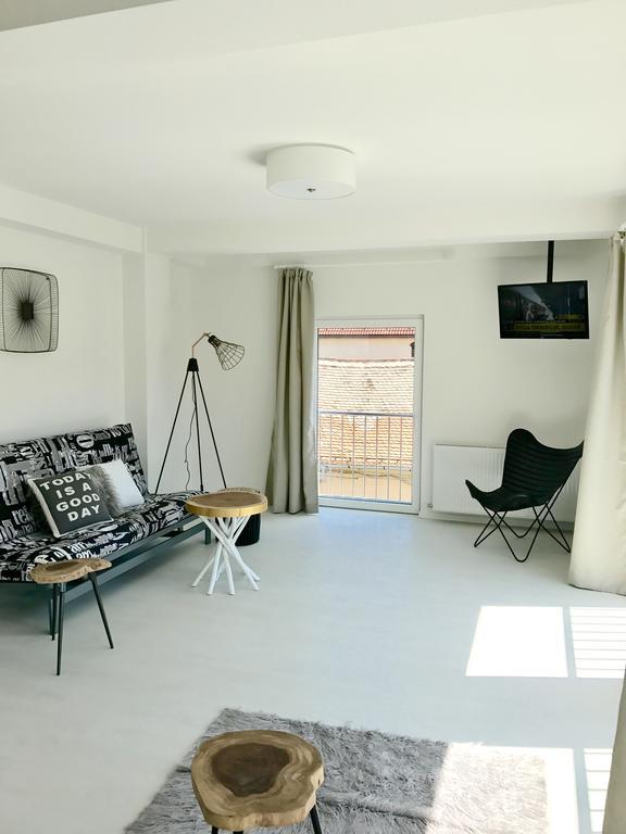 City Center Boutique Apartments Braşov Esterno foto